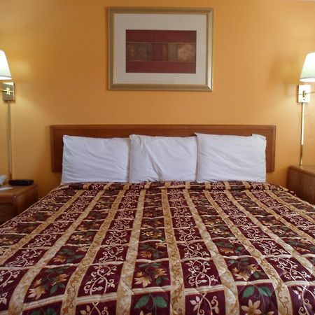 Rodeway Inn & Suites Austin Esterno foto
