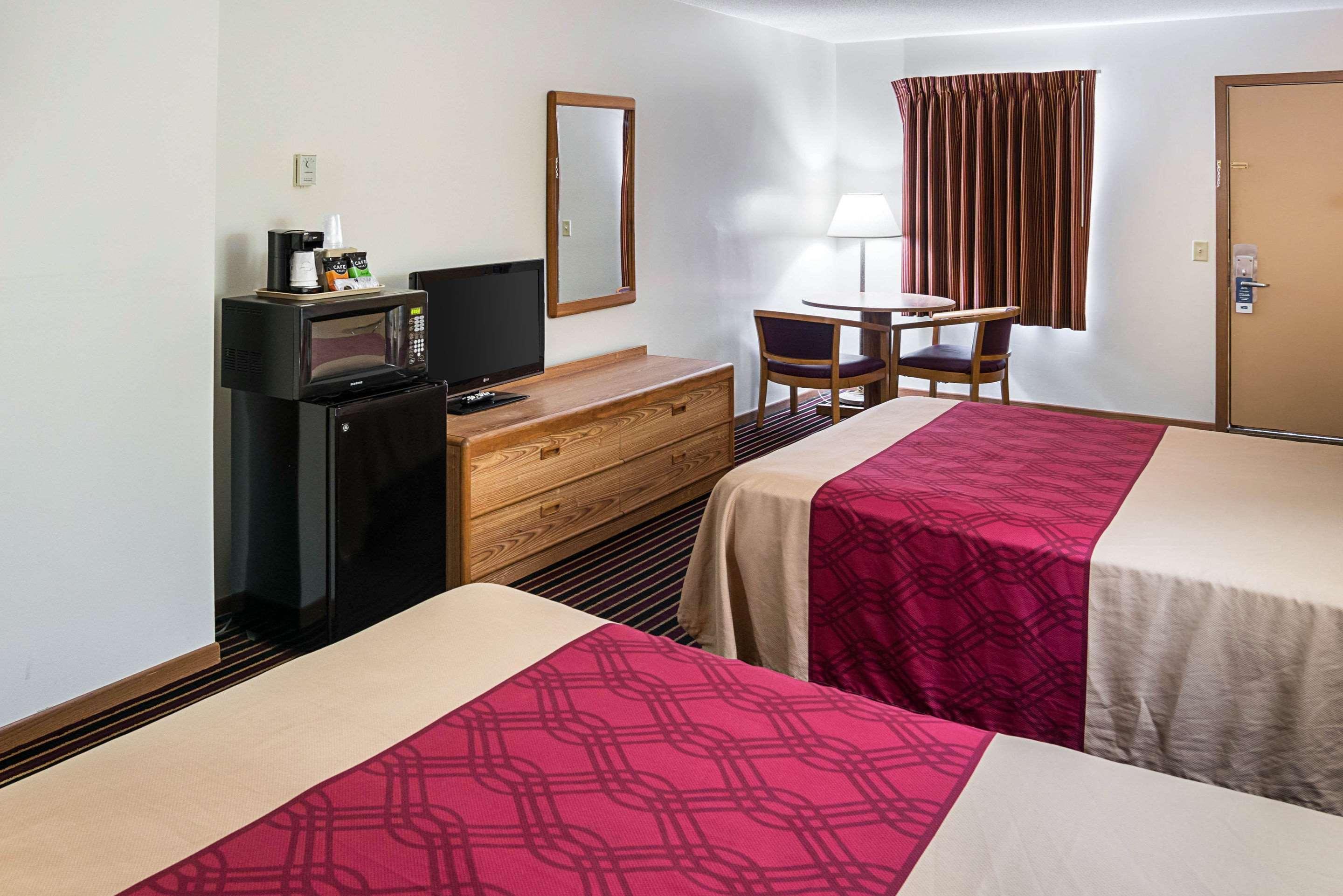 Rodeway Inn & Suites Austin Esterno foto