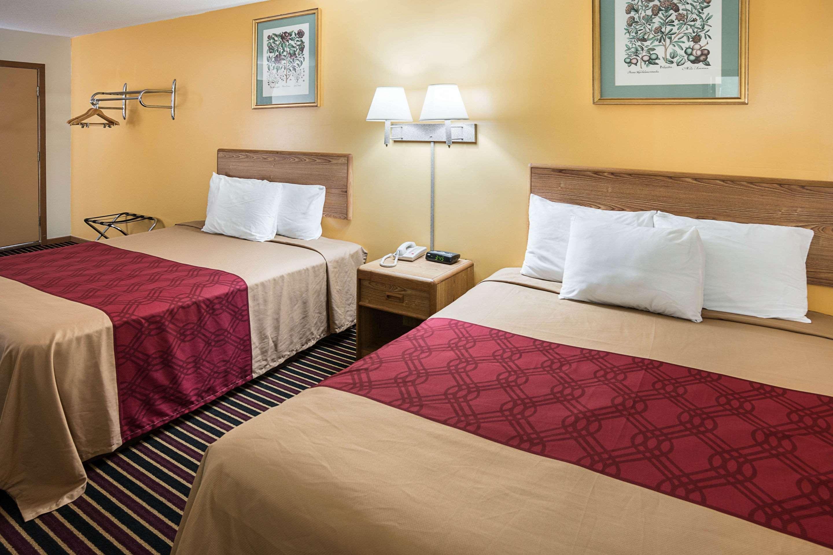 Rodeway Inn & Suites Austin Esterno foto