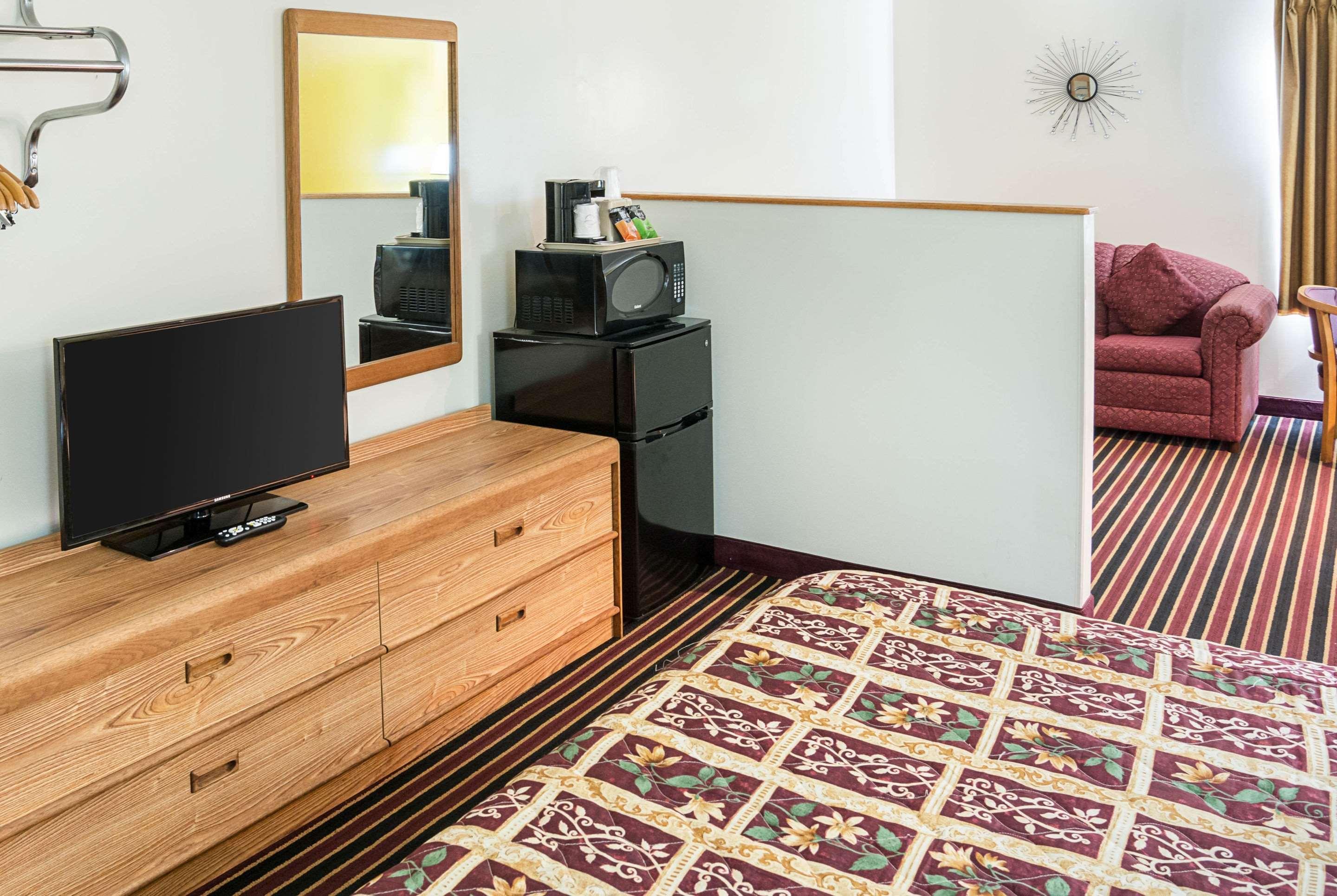 Rodeway Inn & Suites Austin Esterno foto