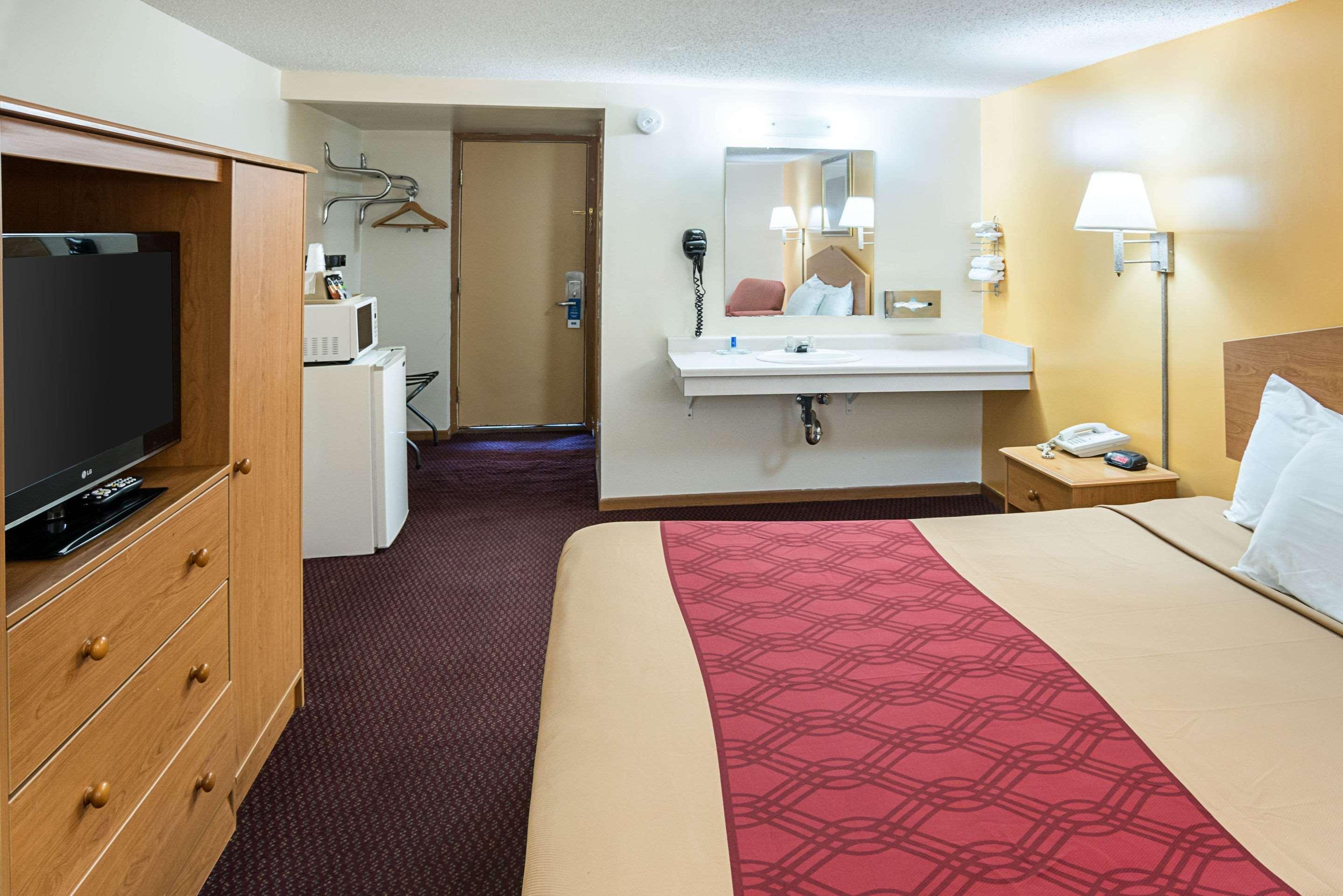 Rodeway Inn & Suites Austin Esterno foto